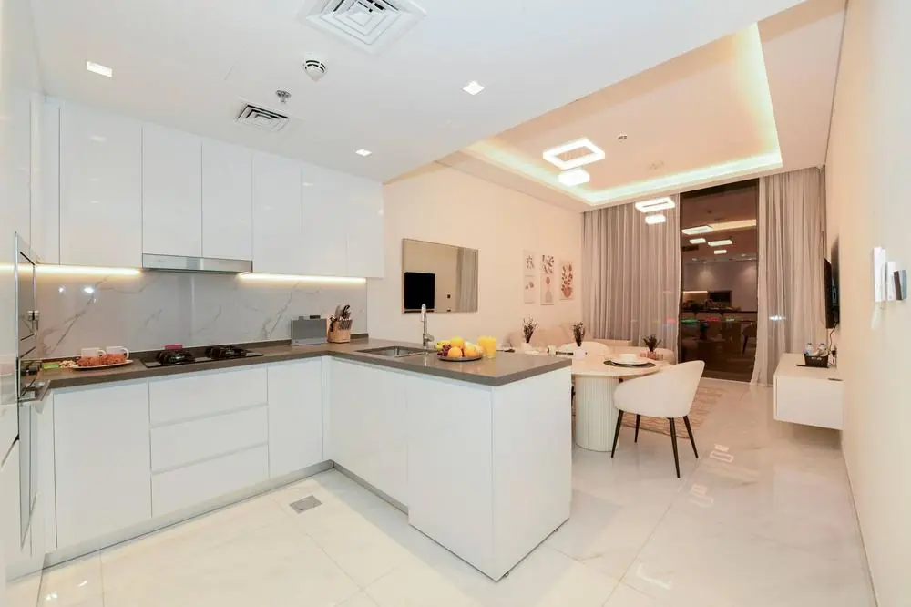 Cuisine et salle à manger du duplex Samana Park Views 2BR